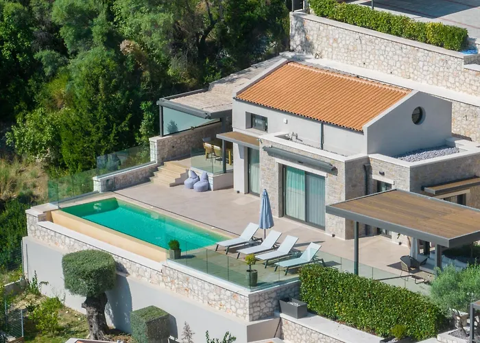 Smirties Villas